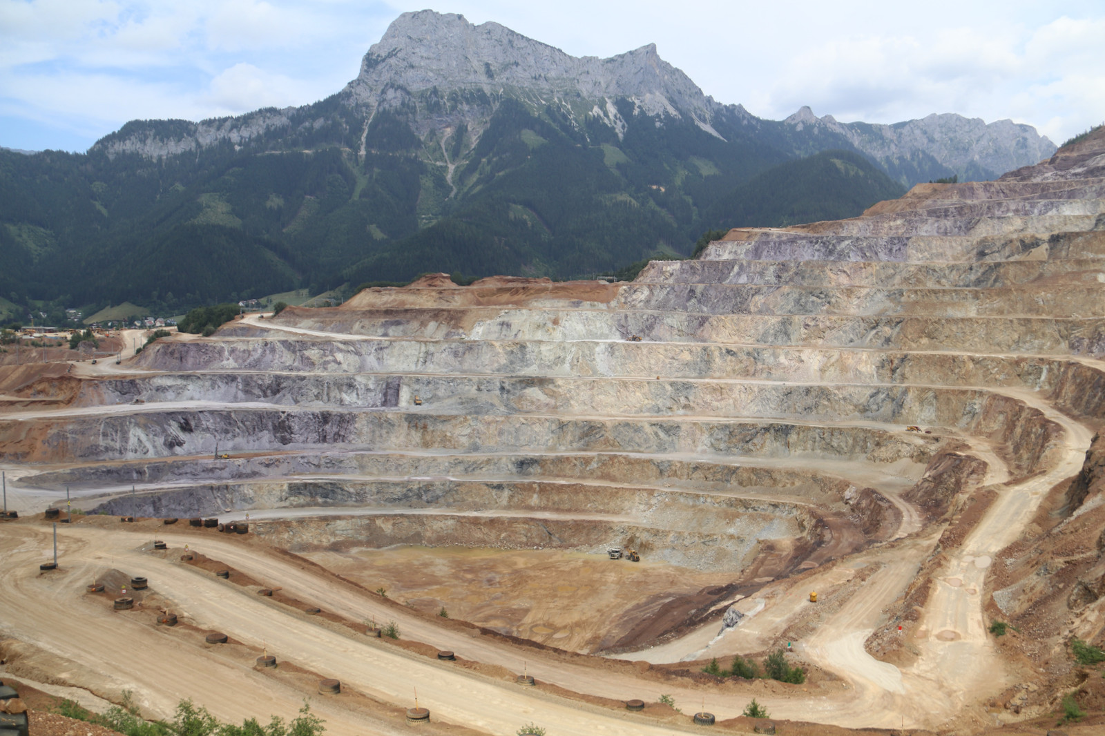 Africa's Critical Minerals: A Boom with Uncertain Benefits